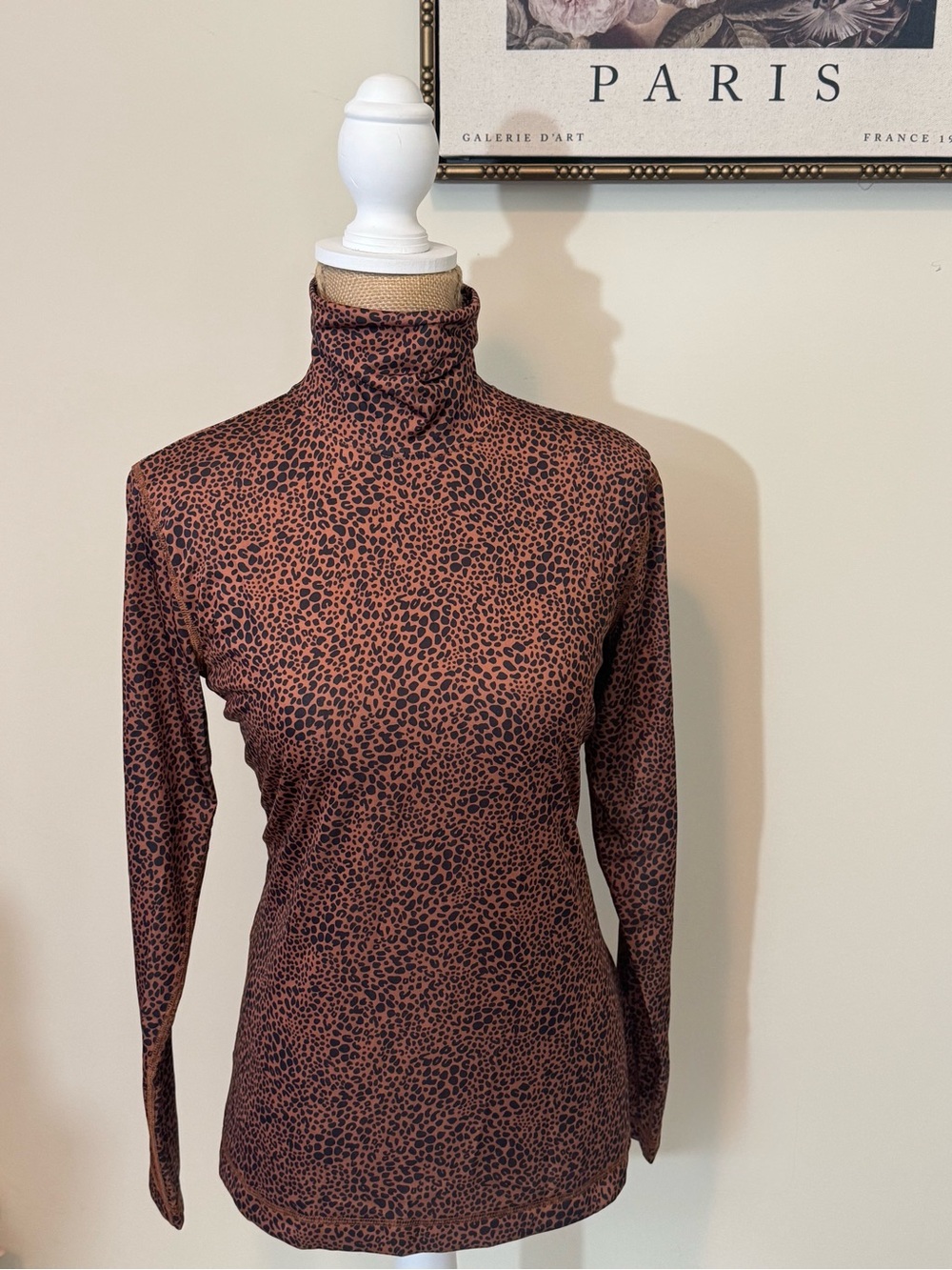 NWOT Lands' End Sporty Animal Print LS Turtleneck MP